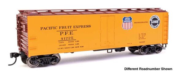 Walthers Mainline 40′ Steel Reefer with Dreadnaught Ends
